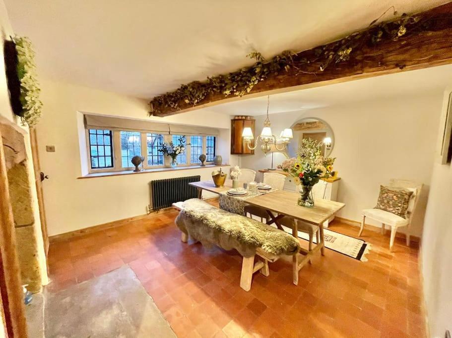 Fordview Cottage Is Full Of Cotwolds Charm 阿帕尔斯劳特尔 外观 照片